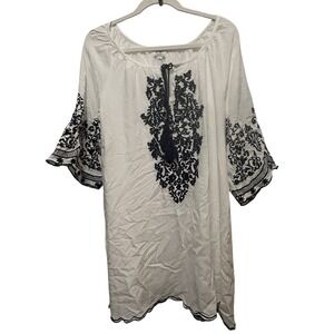 Chic Connection White Navy Blue Embroidered Tu